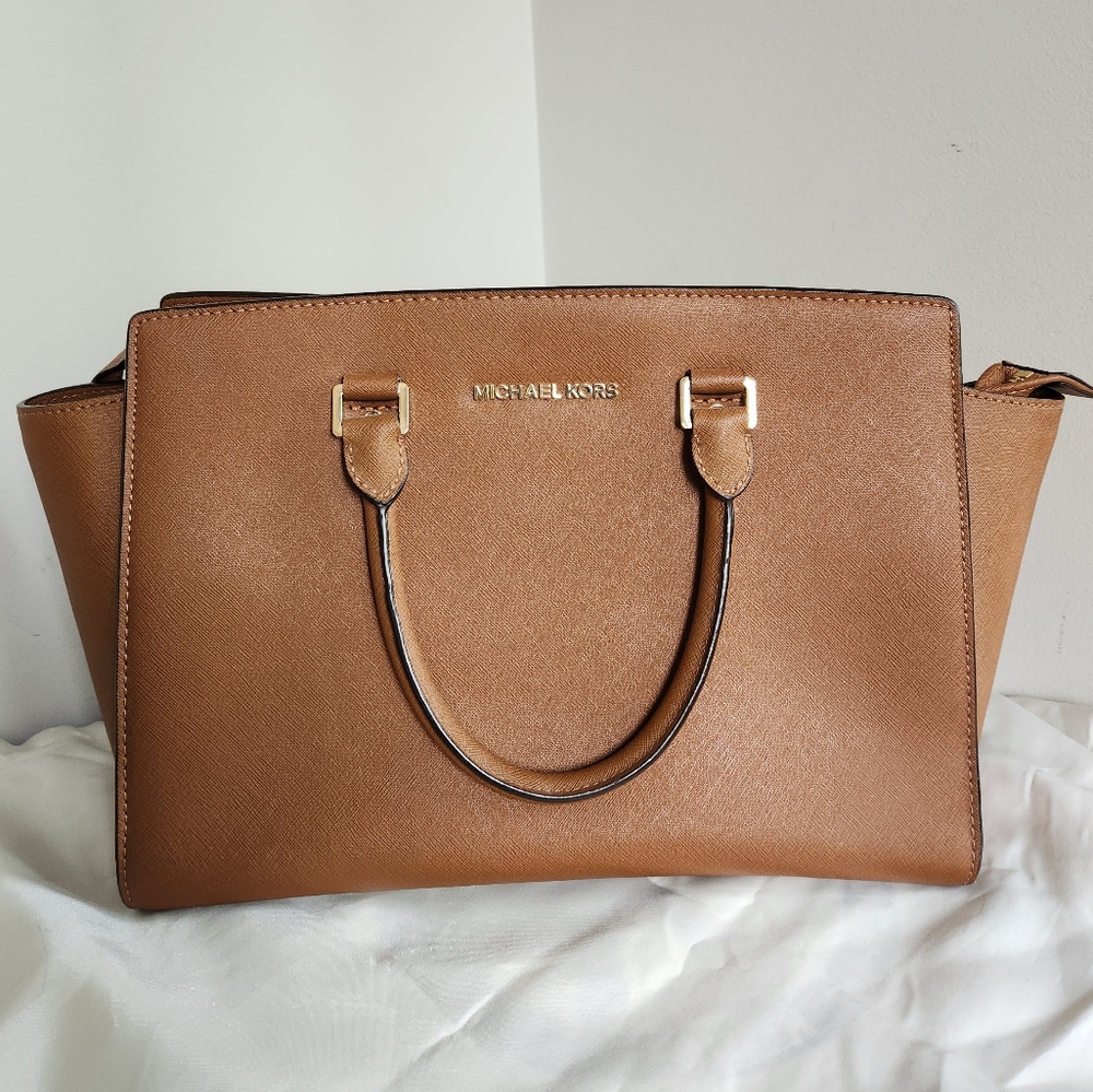 Michael Kors large Selma handbag in tan